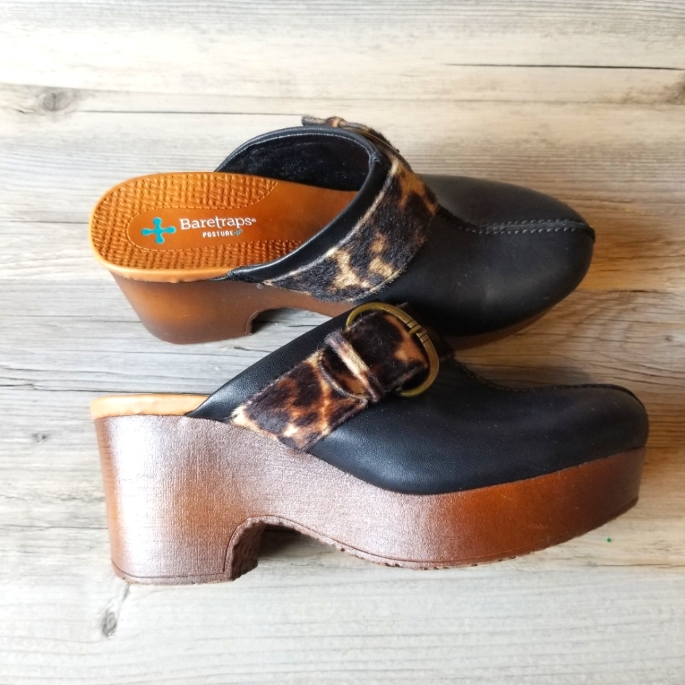 Bare Traps Belita Wedge Clog